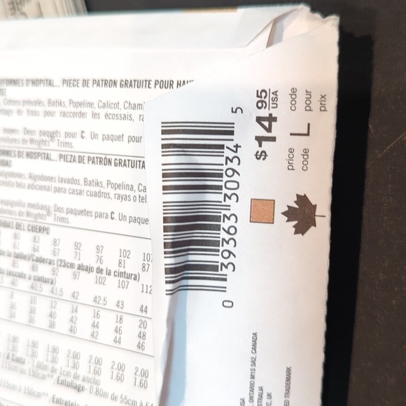 Simplicity 3645 Uncut Sewing Pattern Women's Scrub Top Sz R5 (14-22) - Picture 3 of 4